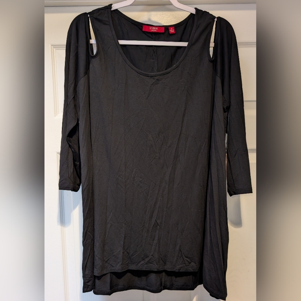 Cyrus Woman NWT Plus Size Women's Black Long Sleeve Stretchy Top Size 2X cthny
